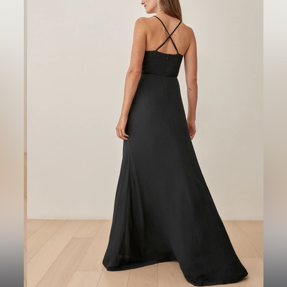 Reformation Bray Dress- Cherry red - Picture 4 of 12